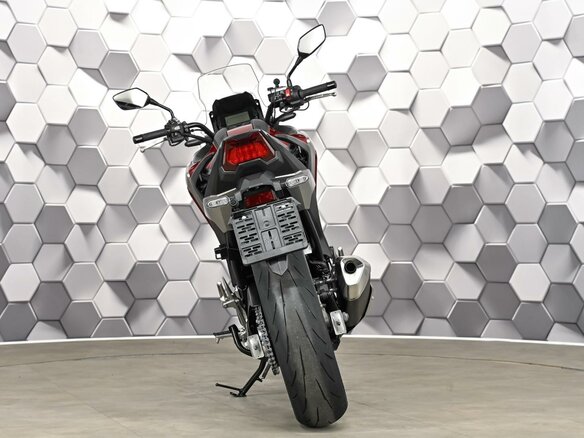2023 Honda NC 750X, красный, 999000 рублей - вид 5