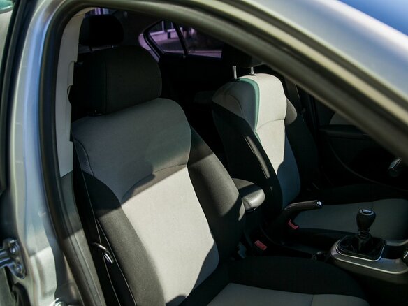 2011 Chevrolet Cruze I, серебристый, 600000 рублей - вид 12