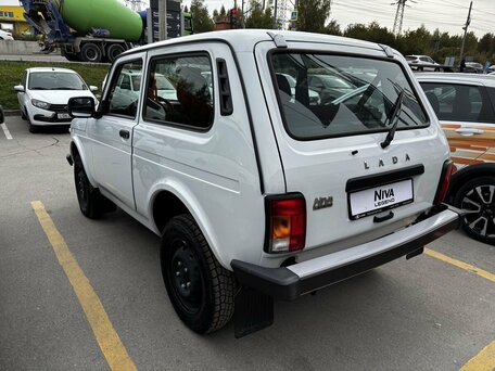 2026 Lada (ВАЗ) Niva Legend I, белый, 1099000 рублей, вид 4