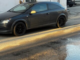 2010 Opel Astra GTC H Рестайлинг, серый, 700000 рублей, вид 2