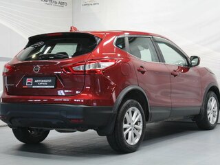 2017 Nissan Qashqai II, красный, 1389000 рублей, вид 5