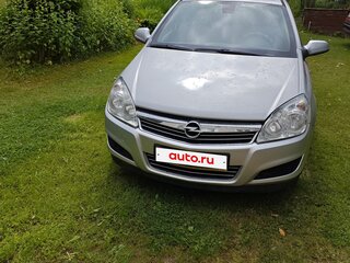 2011 Opel Astra H Рестайлинг, серебристый, 600000 рублей, вид 3