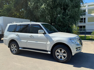 2015 Mitsubishi Pajero IV Рестайлинг 2, белый, 2400000 рублей, вид 4