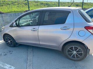 2011 Toyota Vitz III (XP130), розовый, 530000 рублей, вид 4