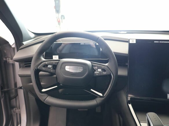 2026 Geely Cityray, серебристый, 3344990 рублей - вид 12