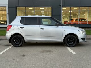 2012 Skoda Fabia II Рестайлинг, серый, 390000 рублей, вид 4