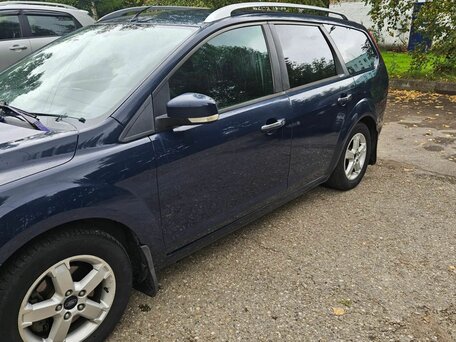 2011 Ford Focus II Рестайлинг, синий, 530000 рублей, вид 5