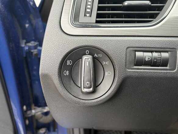 2018 Skoda Rapid I Рестайлинг, синий, 1199000 рублей - вид 12