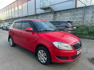 2011 Skoda Fabia II Рестайлинг, красный, 350000 рублей, вид 2