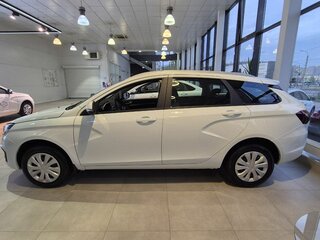 2026 Lada (ВАЗ) Vesta SW I Рестайлинг (NG), белый, 1910000 рублей, вид 5