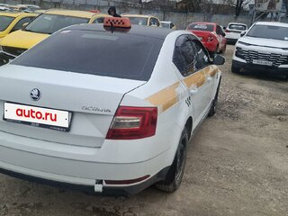 2019 Skoda Octavia III (A7) Рестайлинг, белый, 1180000 рублей, вид 4