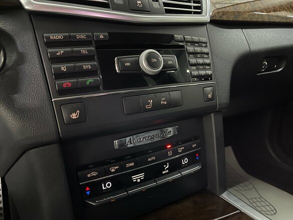 2010 Mercedes-Benz E-Класс 200 5G-Tronic IV (W212, S212, C207), чёрный - вид 16