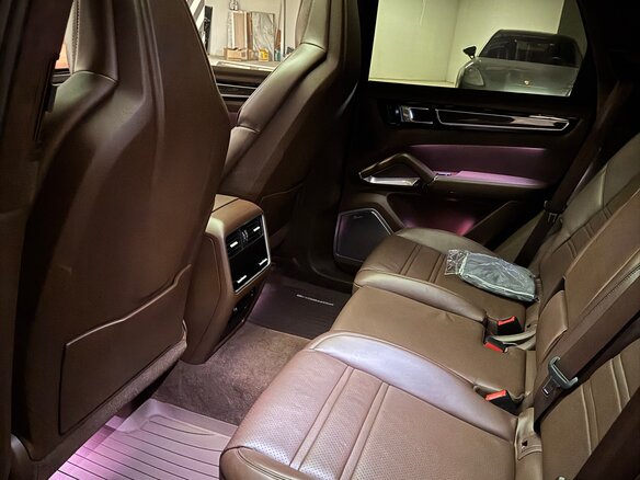 2018 Porsche Cayenne Turbo III, чёрный, 7800000 рублей - вид 4