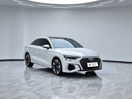 2023 Audi A3 35 TFSI IV (8Y), белый, 2150000 рублей, вид 2