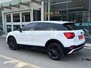 2021 Audi Q2 L I, белый, 1646888 рублей, вид 4