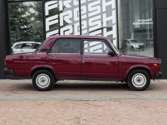 2002 Lada (ВАЗ) 2107, красный, 130000 рублей - вид 4