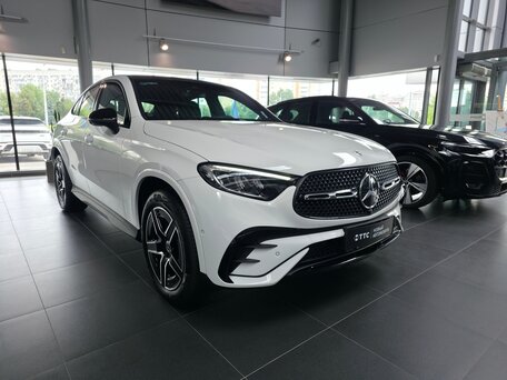 2025 Mercedes-Benz GLC Coupe 260 II (C254), белый, 7750000 рублей, вид 3