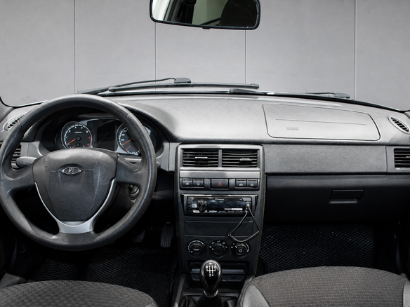 2013 Lada (ВАЗ) Priora I Рестайлинг, белый, 326878 рублей - вид 12