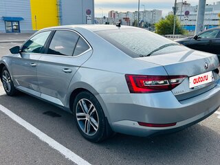 2015 Skoda Superb III, серый, 1550000 рублей, вид 5