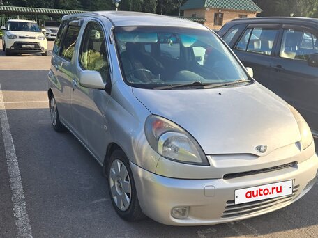 2002 Toyota FunCargo, серебристый, 525000 рублей, вид 3