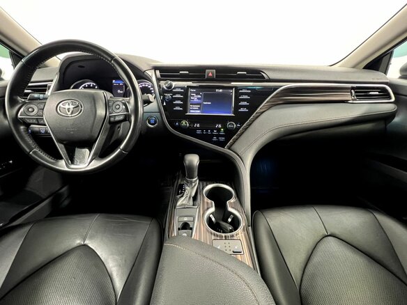 2019 Toyota Camry VIII (XV70), белый, 2360000 рублей - вид 12