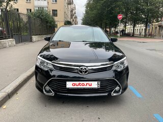2016 Toyota Camry VII (XV50) Рестайлинг, чёрный, 2000000 рублей, вид 2