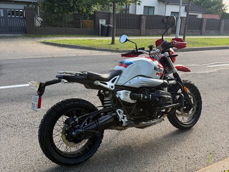 2017 BMW R Nine T, красный, 850000 рублей, вид 4