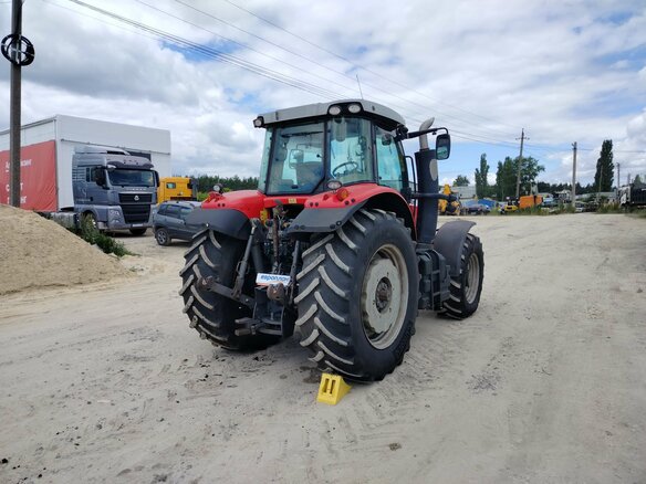 2014 Massey Ferguson MF 7624, красный - вид 2