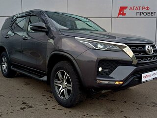 2021 Toyota Fortuner II Рестайлинг, серый, 4000000 рублей, вид 3