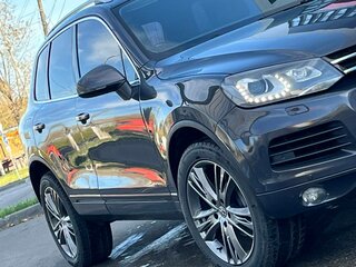2012 Volkswagen Touareg II, серый, 1550000 рублей, вид 3