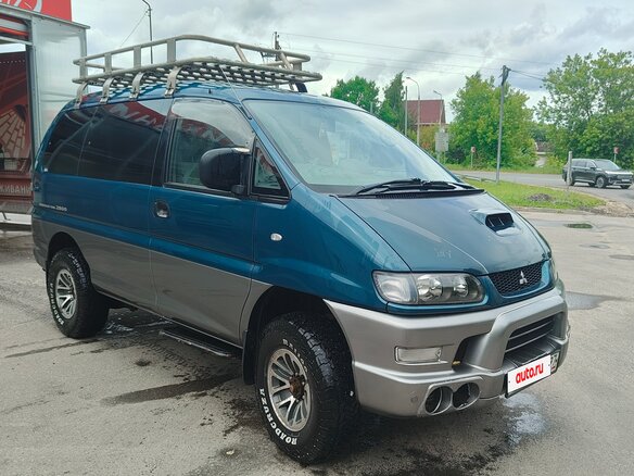 1998 Mitsubishi Delica IV, зелёный, 850000 рублей