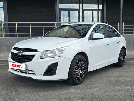 2013 Chevrolet Cruze I Рестайлинг, белый, 630000 рублей, вид 1