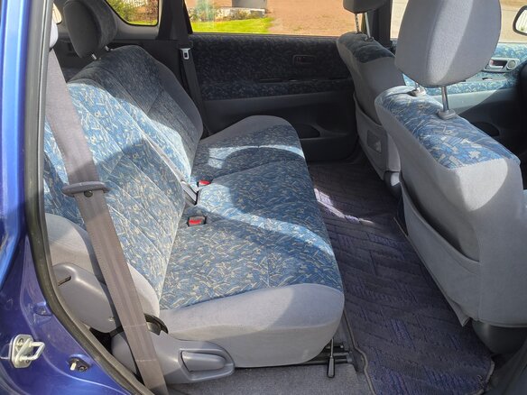 1997 Toyota Ipsum I (M10), синий, 530000 рублей - вид 4