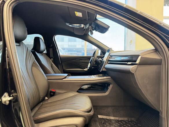2026 Geely Preface I, чёрный, 3329990 рублей - вид 13