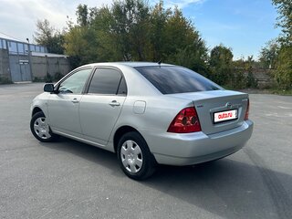 2006 Toyota Corolla IX (E120, E130) Рестайлинг, серебристый, 650000 рублей, вид 2