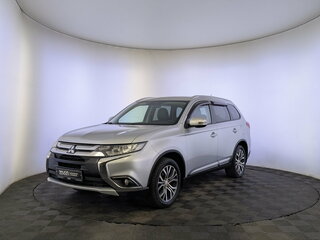 2015 Mitsubishi Outlander III Рестайлинг 2, серебристый, 1735000 рублей, вид 1