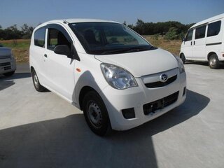 2012 Daihatsu Mira VII, белый, 380000 рублей, вид 1
