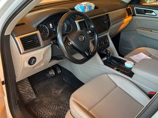 2018 Volkswagen Atlas I, белый, 2300000 рублей, вид 4