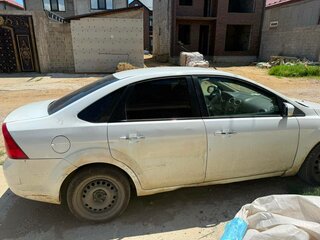 2010 Ford Focus II Рестайлинг, белый, 360000 рублей, вид 2
