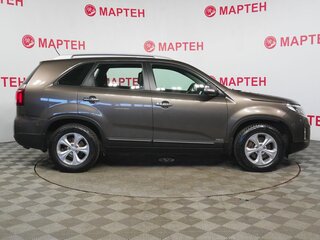 2017 Kia Sorento II Рестайлинг, бежевый, 2100000 рублей, вид 4