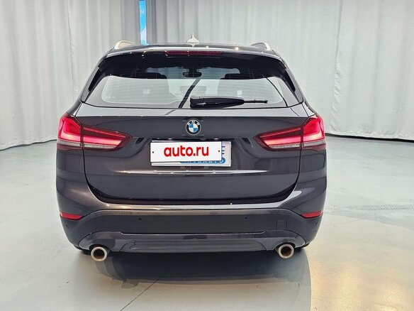 2022 BMW X1 Long 20Li sDrive II (F48) Рестайлинг, коричневый, 1900000 рублей - вид 4