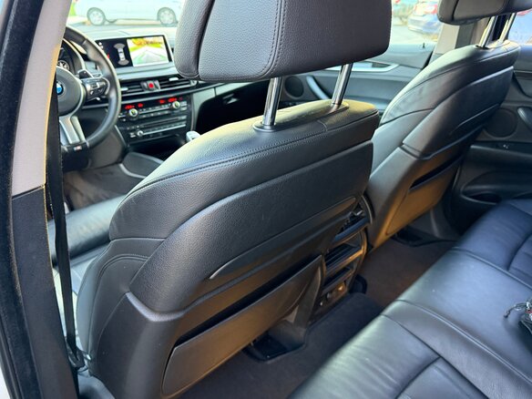 2015 BMW X6 30d II (F16), белый, 3380000 рублей - вид 16