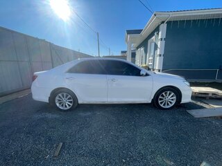 2013 Toyota Camry VII (XV50), белый, 1600000 рублей, вид 2