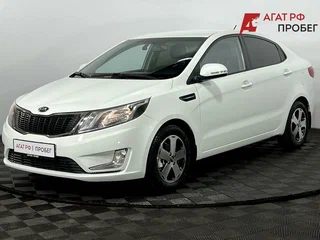 2013 Kia Rio 5-speed III, белый, 950000 рублей, вид 2