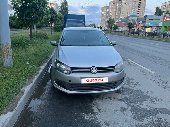2011 Volkswagen Polo V, серебристый