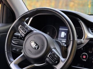2021 Kia Rio X IV Рестайлинг, чёрный, 1700000 рублей, вид 4