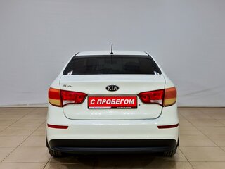 2016 Kia Rio III Рестайлинг, белый, 645000 рублей, вид 5