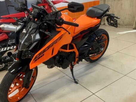 2024 KTM 390 Duke, оранжевый, 595000 рублей, вид 1