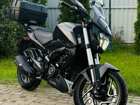 2025 Bajaj Dominar 400, чёрный, 385000 рублей, вид 1