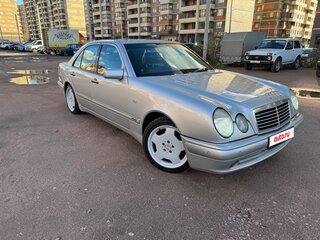1997 Mercedes-Benz E-Класс 240 II (W210, S210), серый, 650000 рублей, вид 2